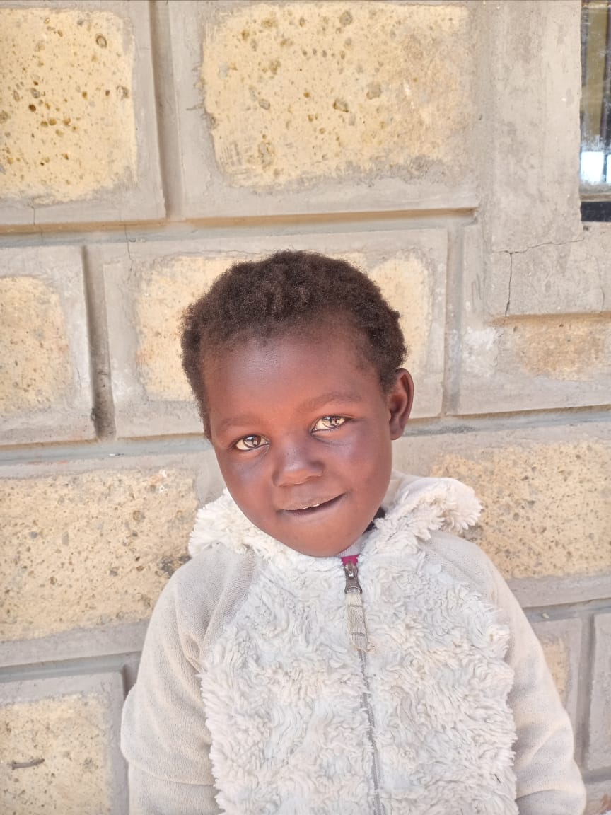 Pate gesucht für Mädchen in Kenia: J3C-115 Natasha Wanjiku